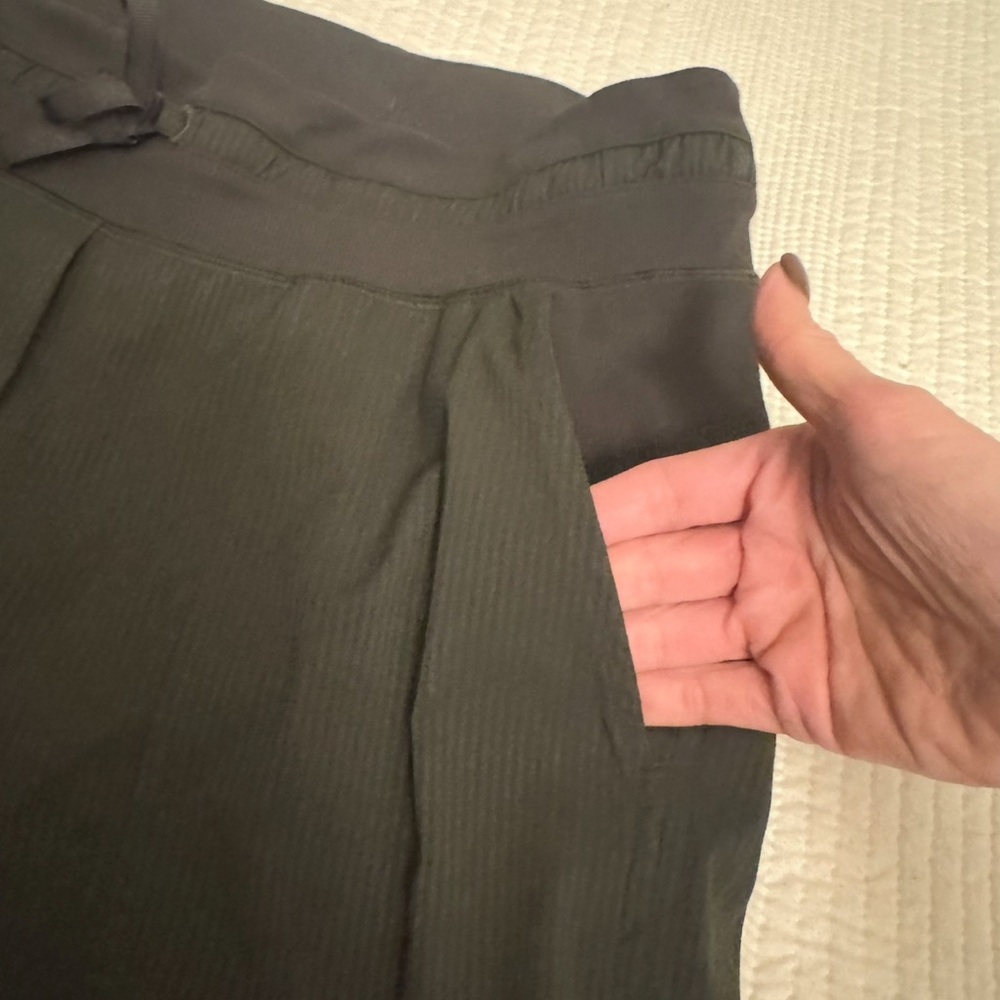 LULU LEMON Dance Studio Dark Army Green Mid Rise Pant Size 6 - Picture 6 of 16